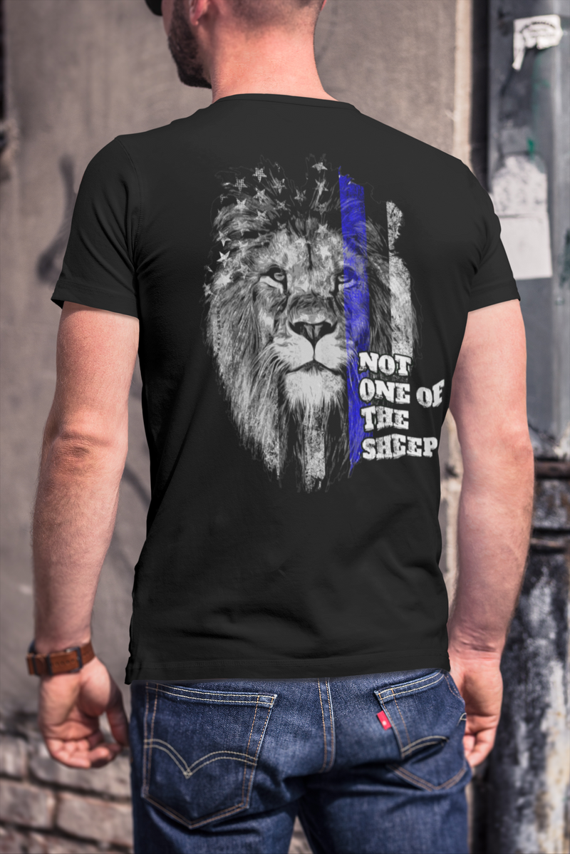 Not One Of The Sheep TBL Distressed Lion © Unisex T-Shirt